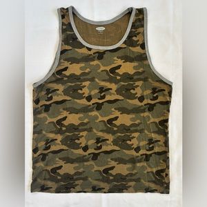 Old Navy Men’s Racer Back Muscle Tee in Classic Camo Sz M